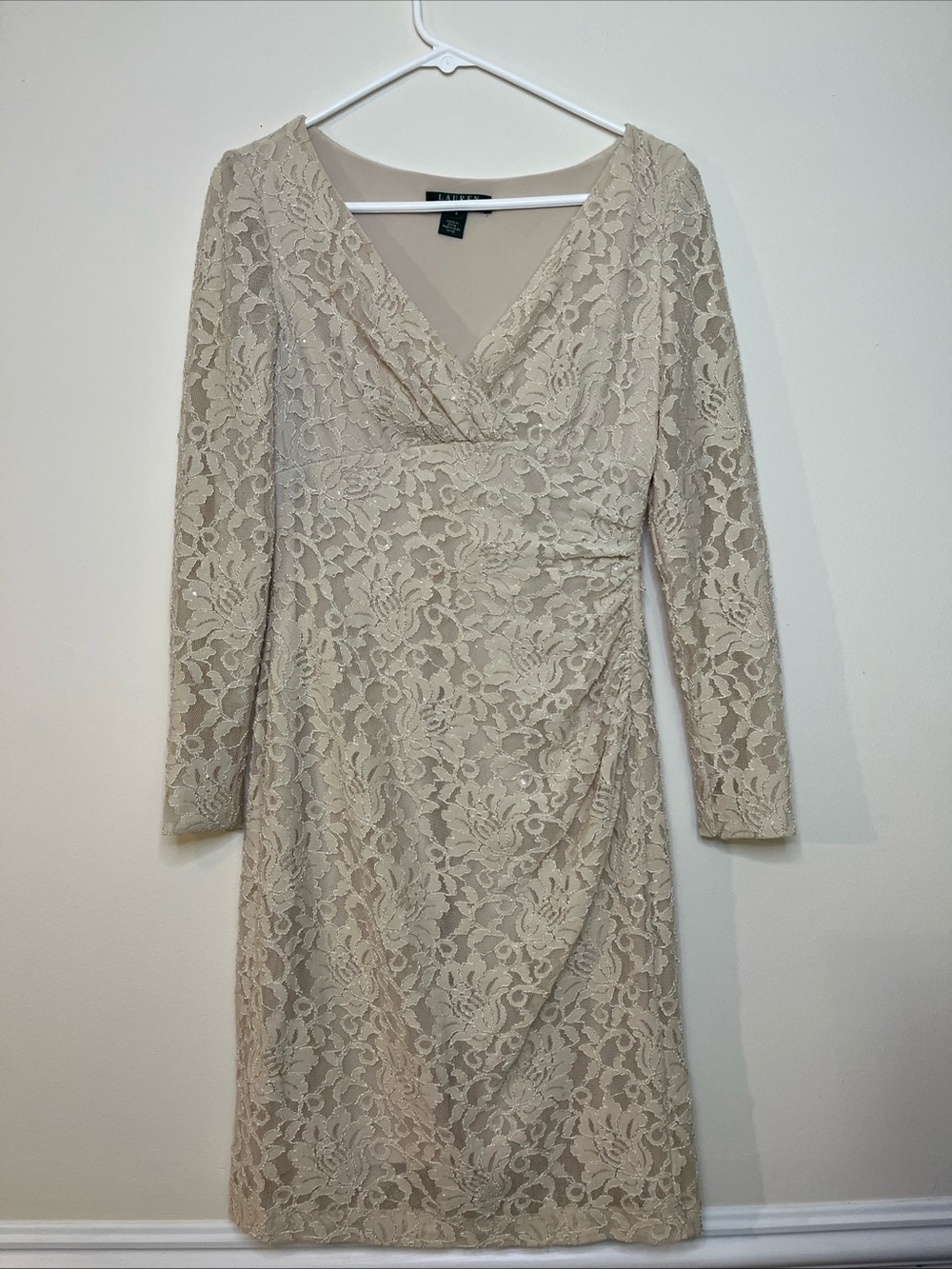 Lauren Ralph Lauren Lace V-Neck Dress Sz 6 Champagne Beige Evening Wedding Luxe